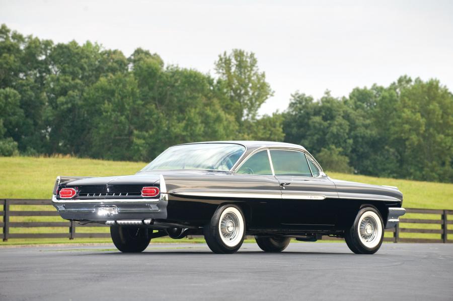  Pontiac Ventura Super Duty 421 Hardtop 1961 года  (фото 5 из 9)
